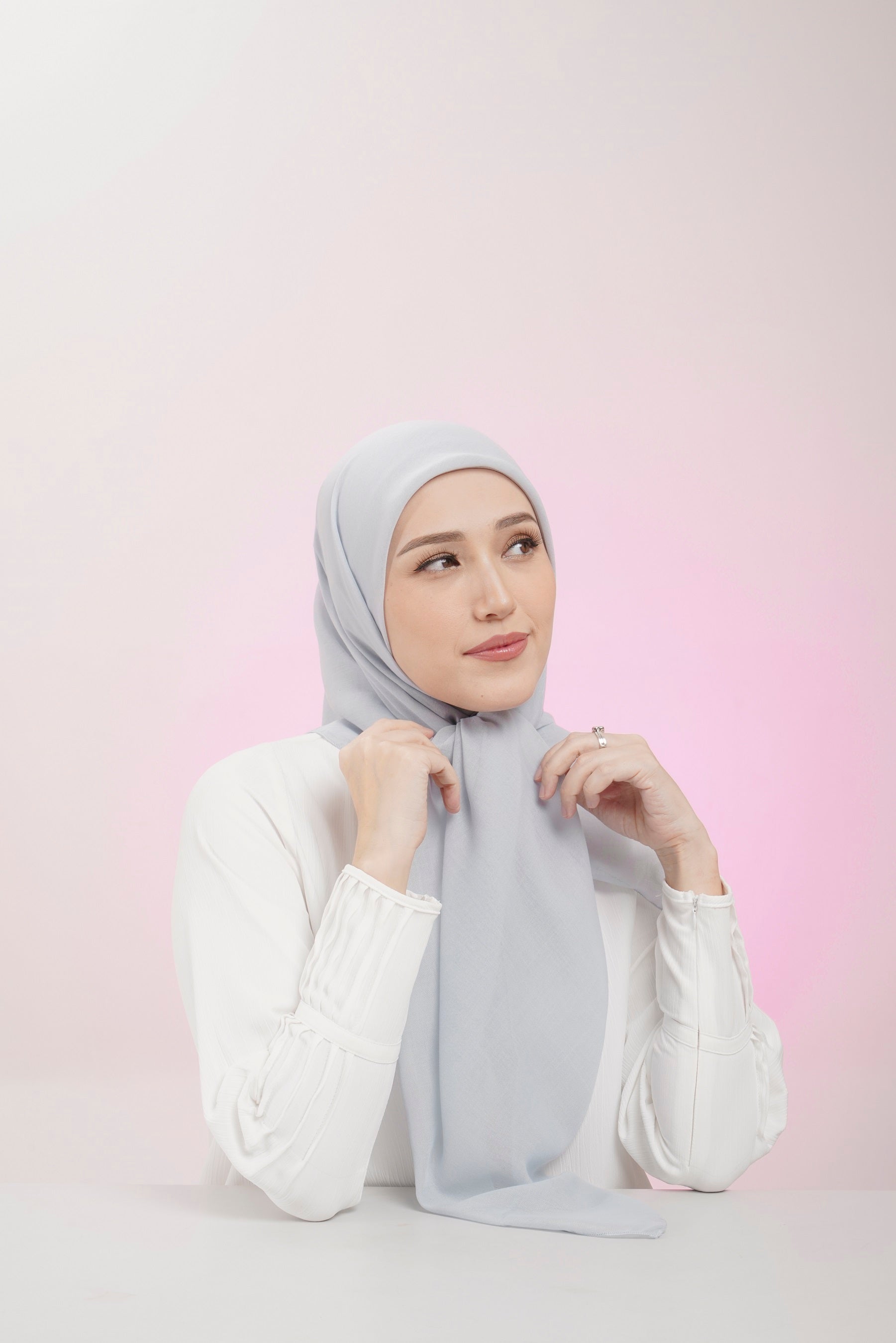 #color_light grey