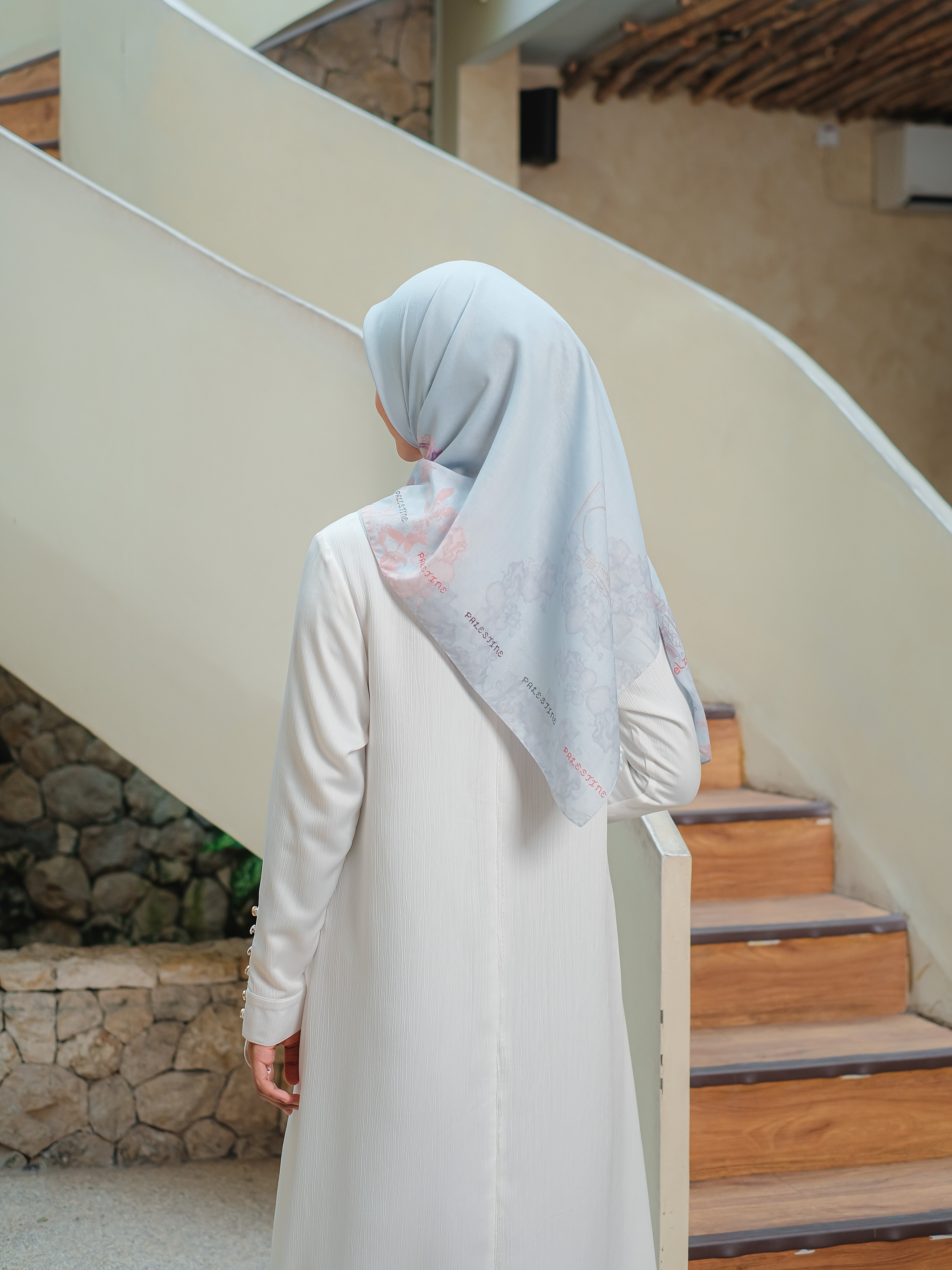 Kaila Palestine Irish