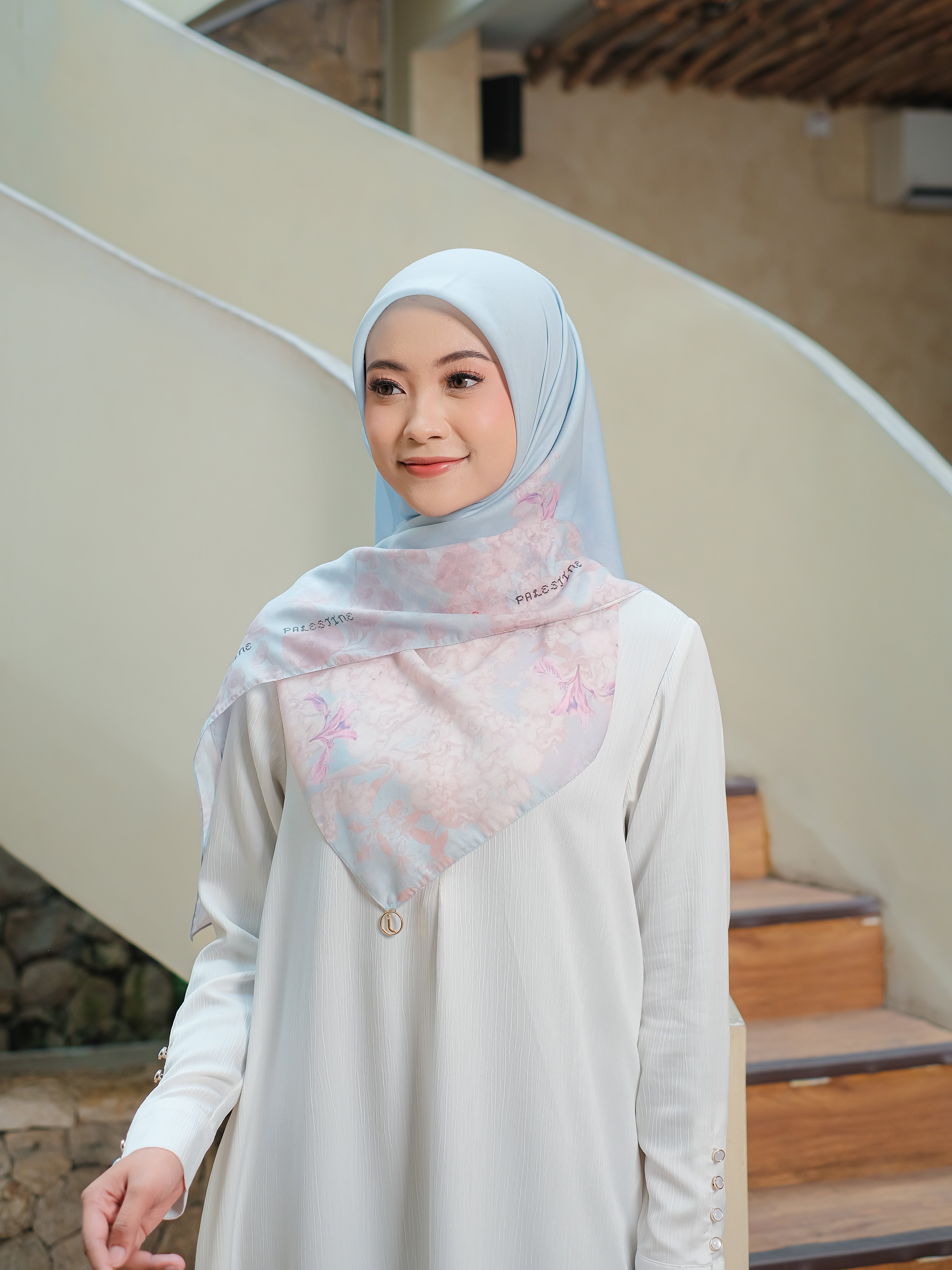 Kaila Palestine Irish