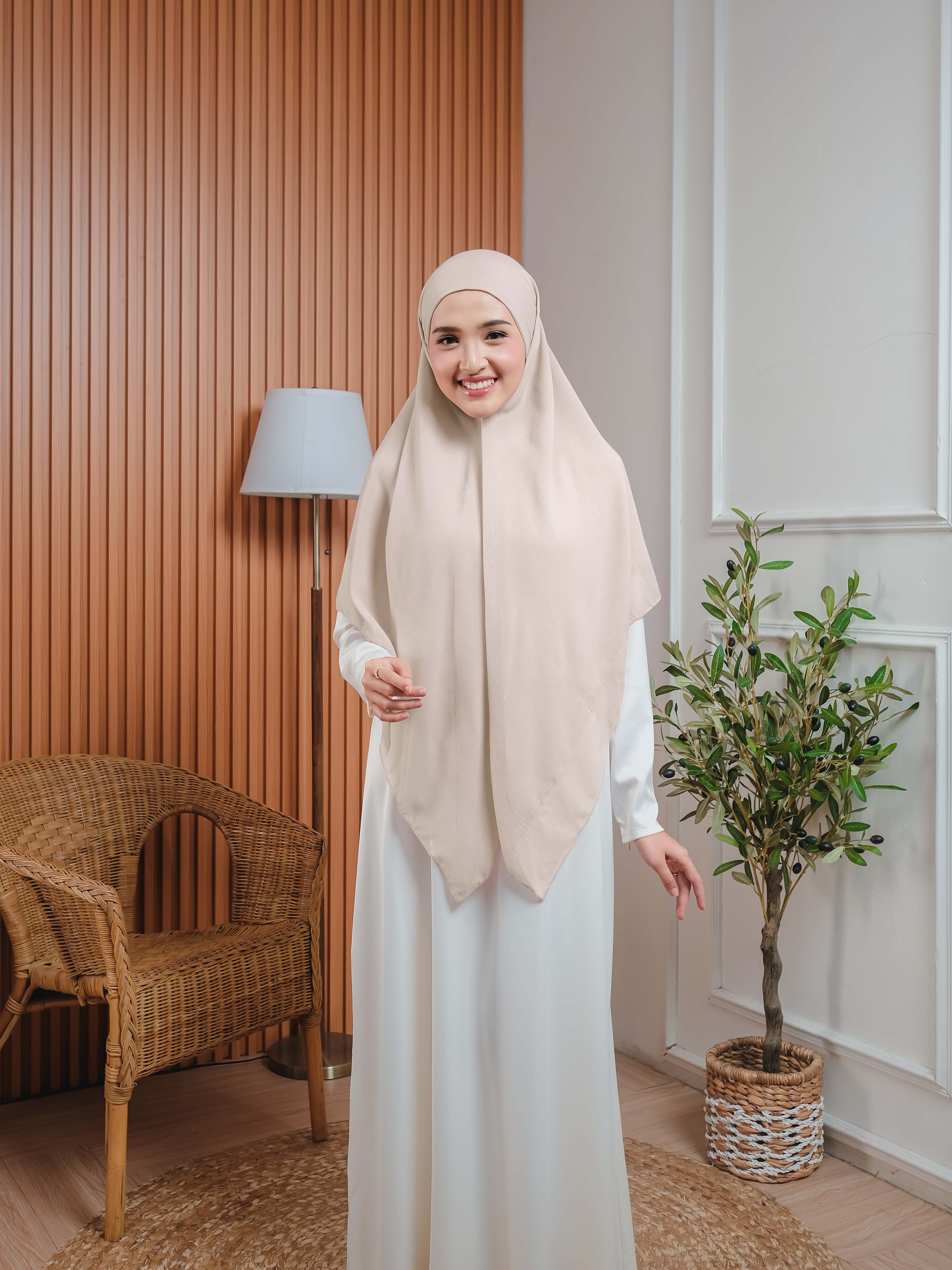 Elzatta Instan Khimar Bandana L Cream