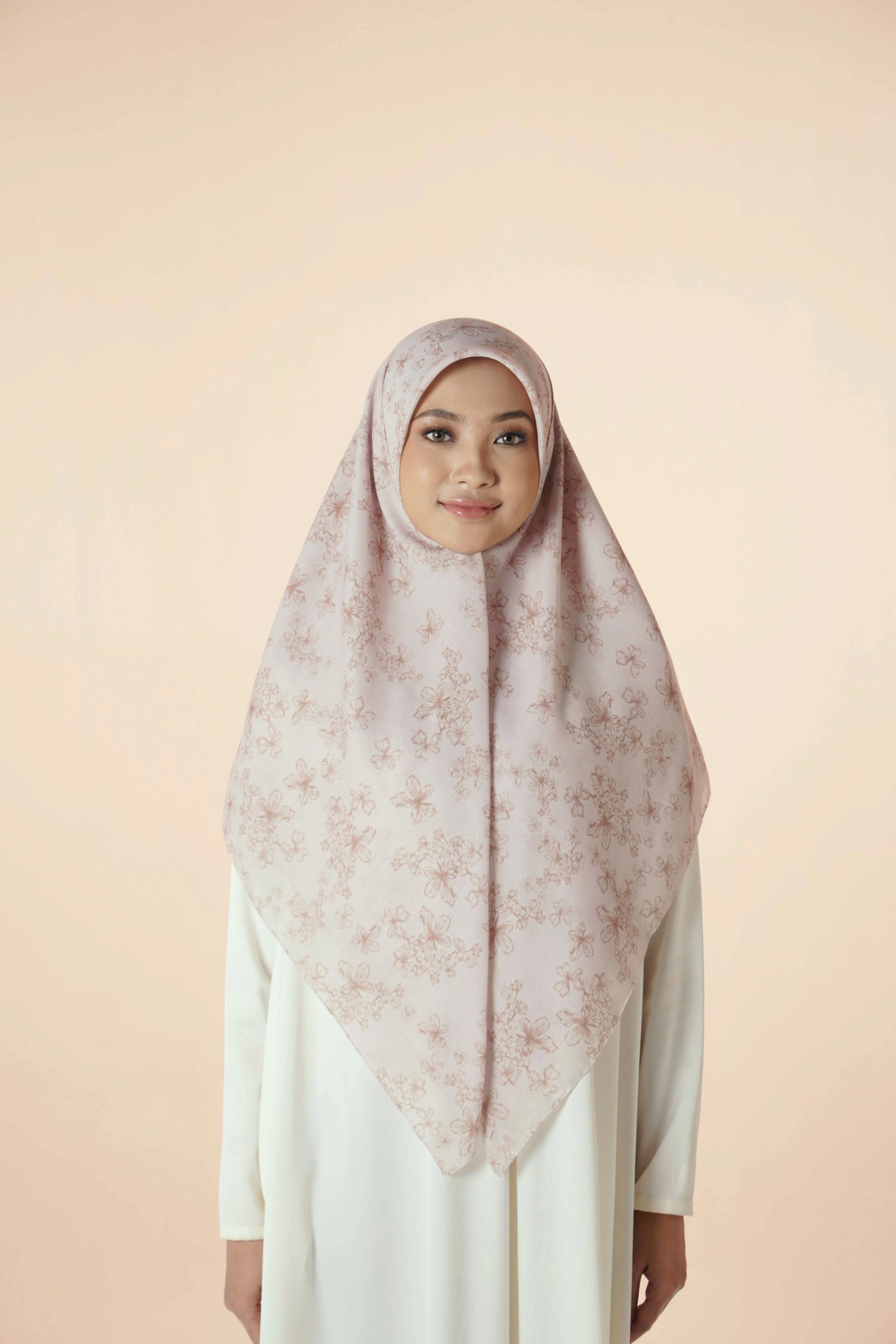 Kaila Alimah Clematis