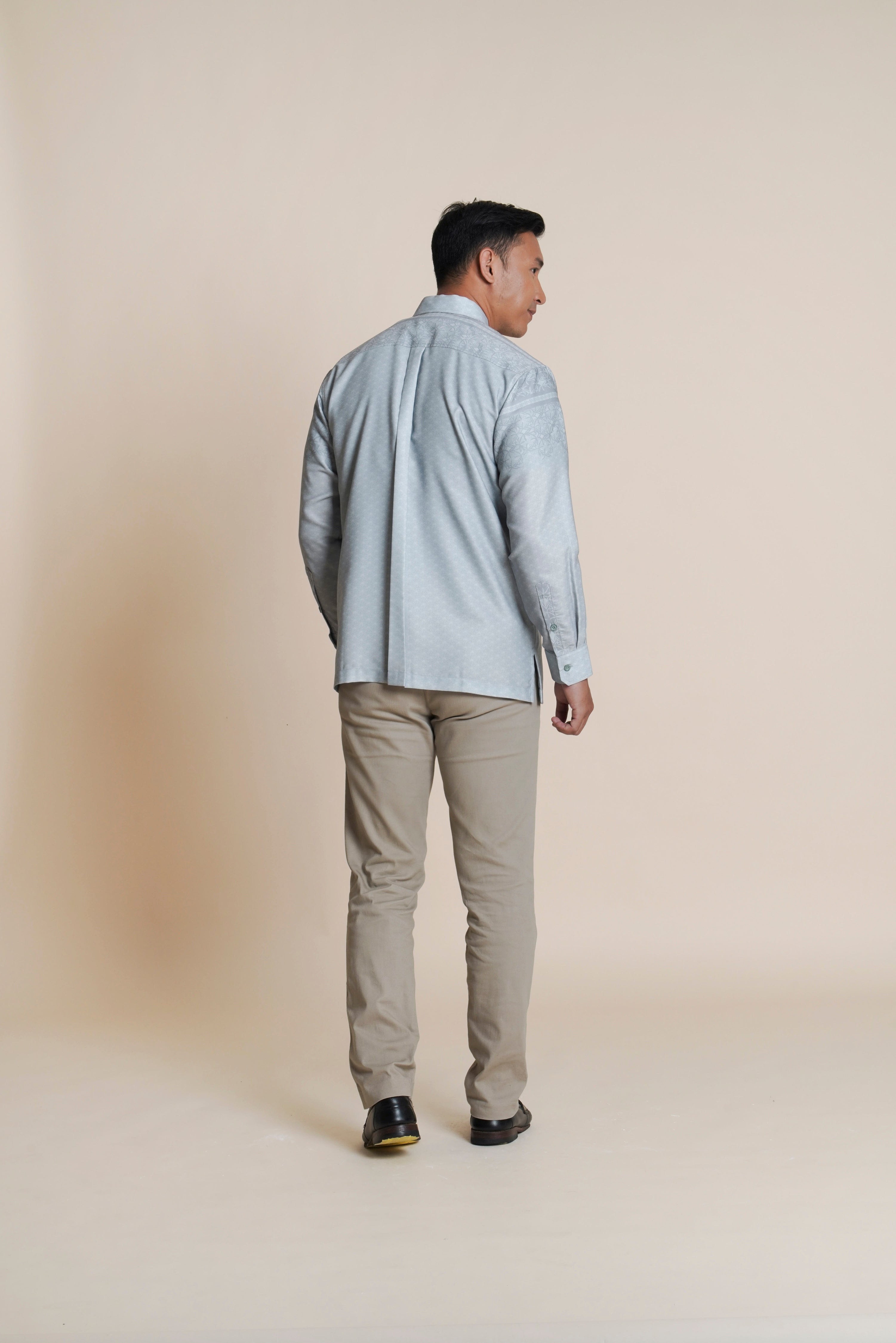 Kemeja Border Miryam