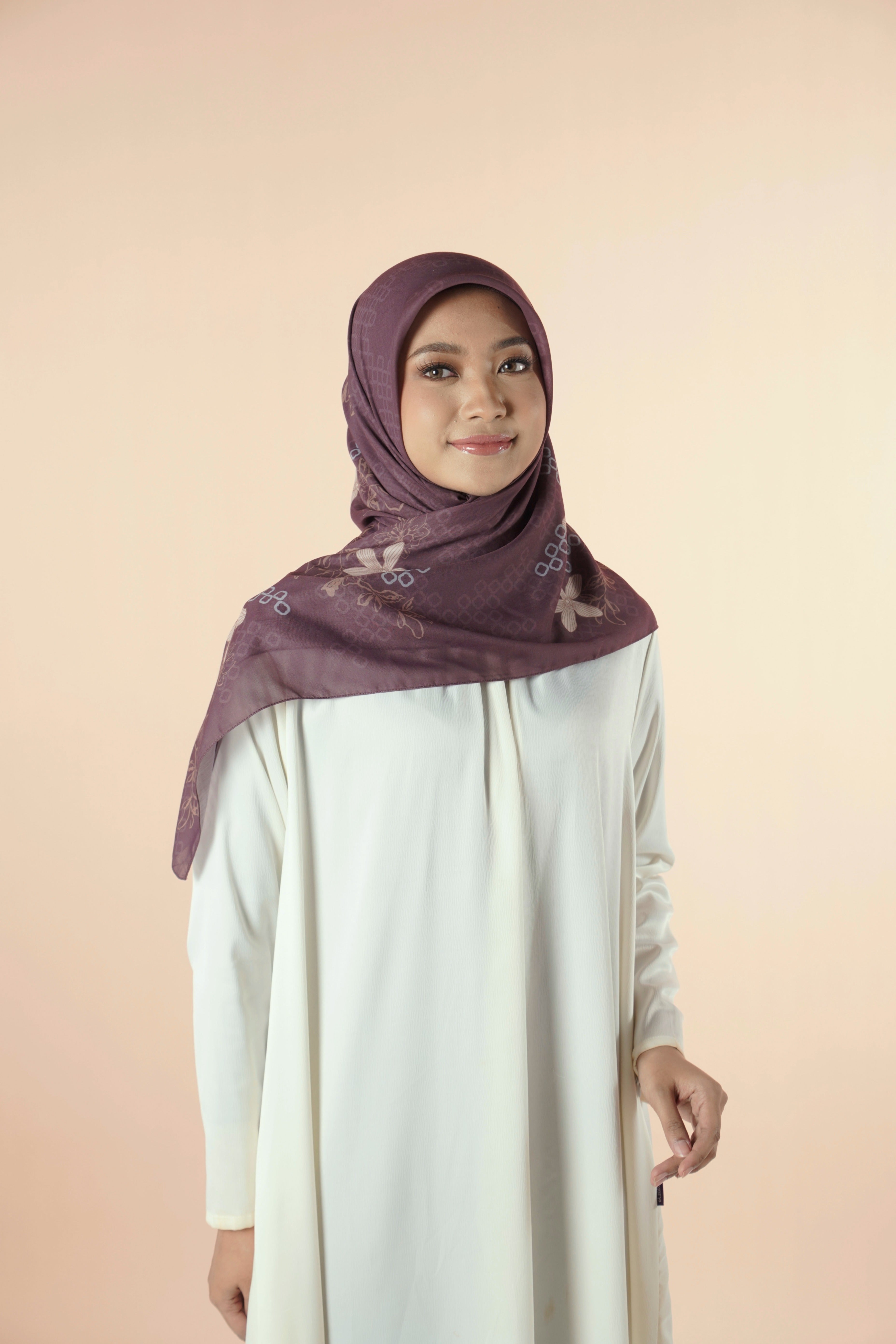 Elzatta Kaila Plumeria Dark Brown