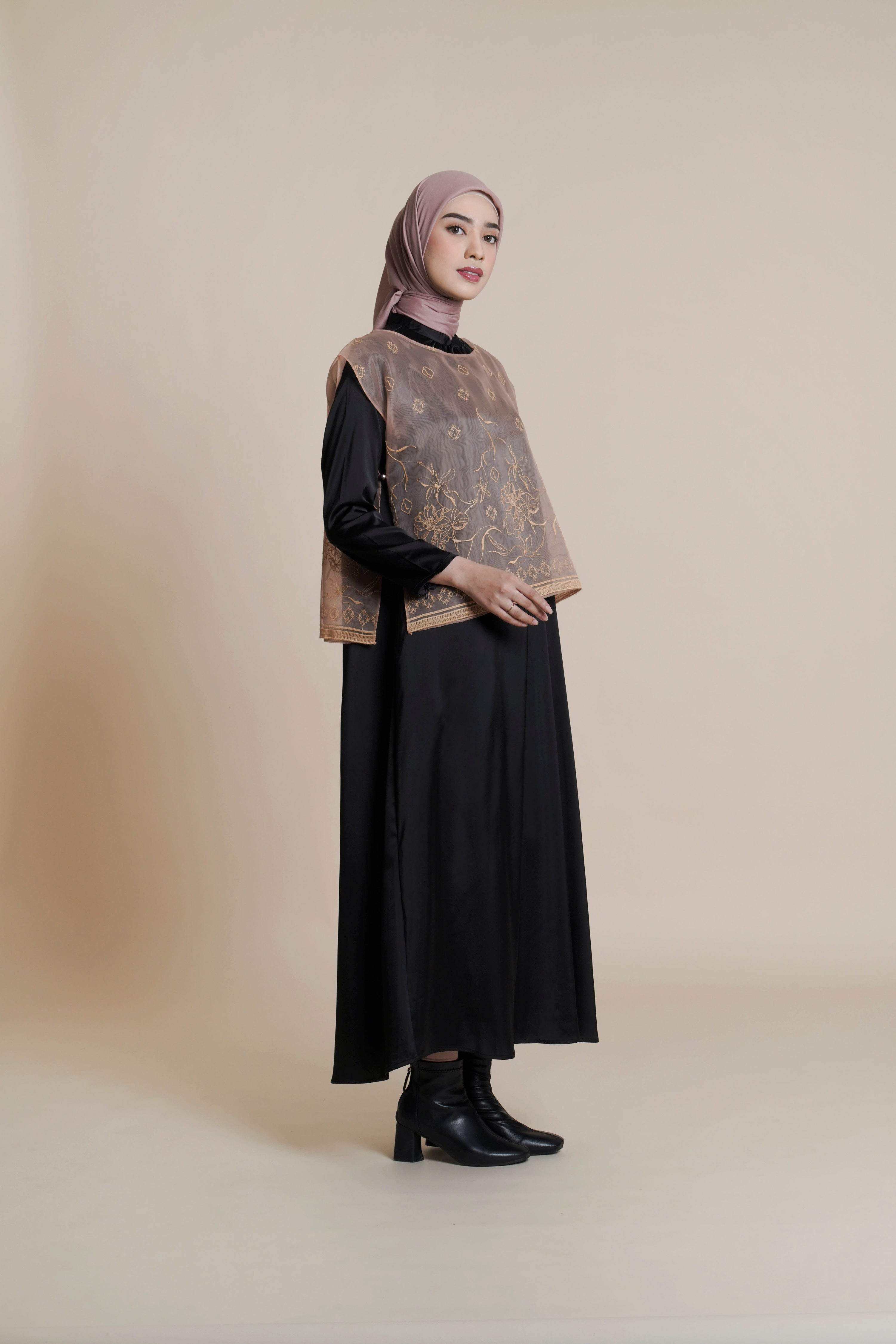 Vest Asiyah