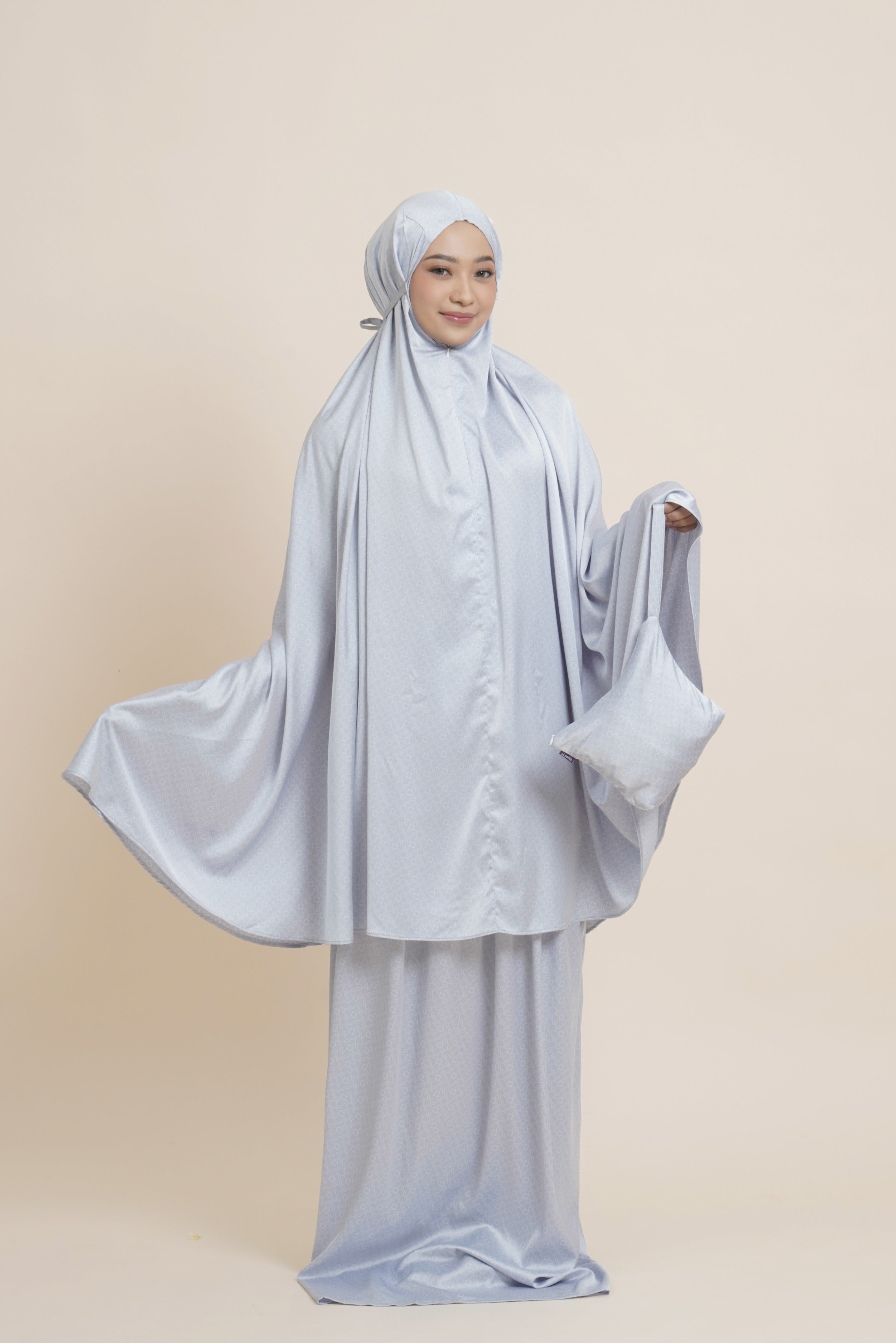 Satin L Ring Monogram Grey