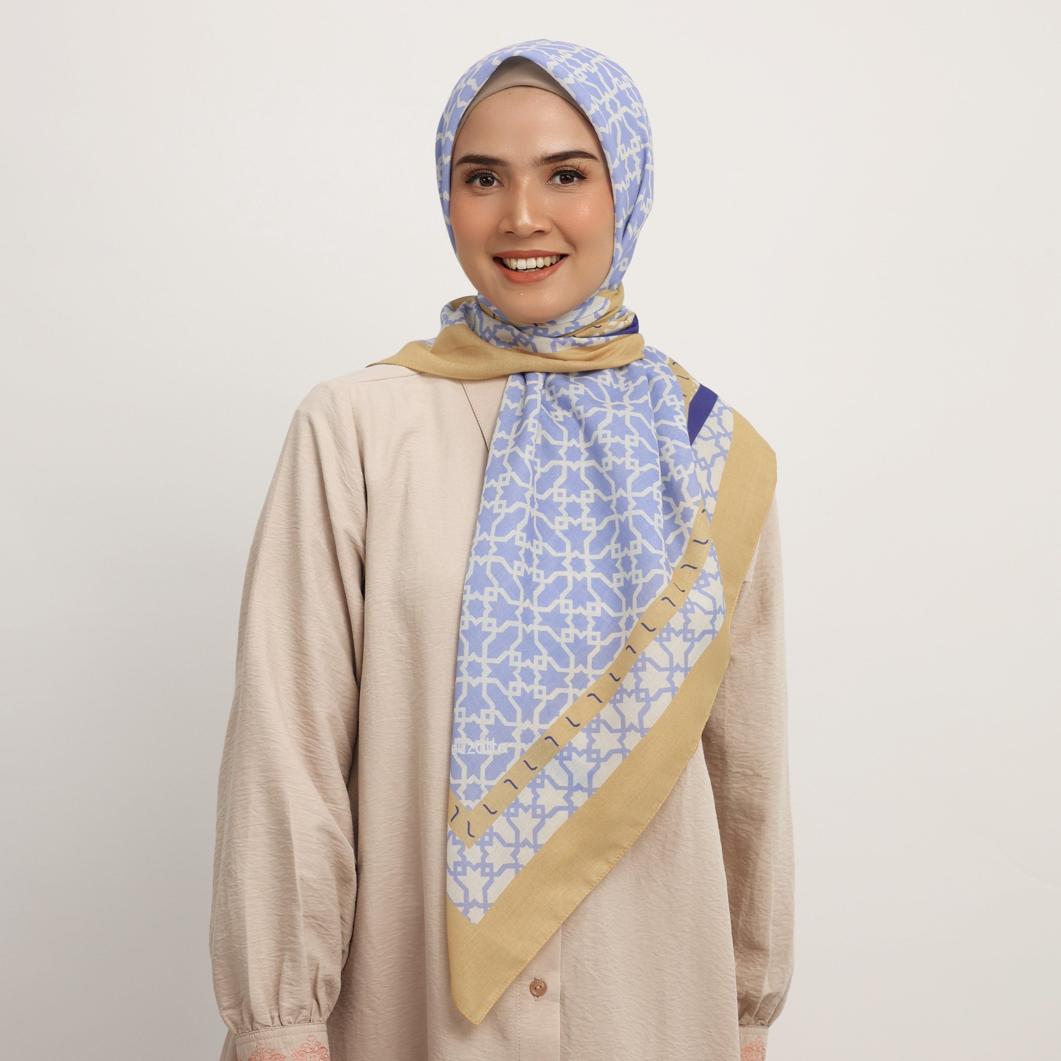 Elzatta Hijab Segi Empat Kaila Schuma Cordoba - Dusty Blue