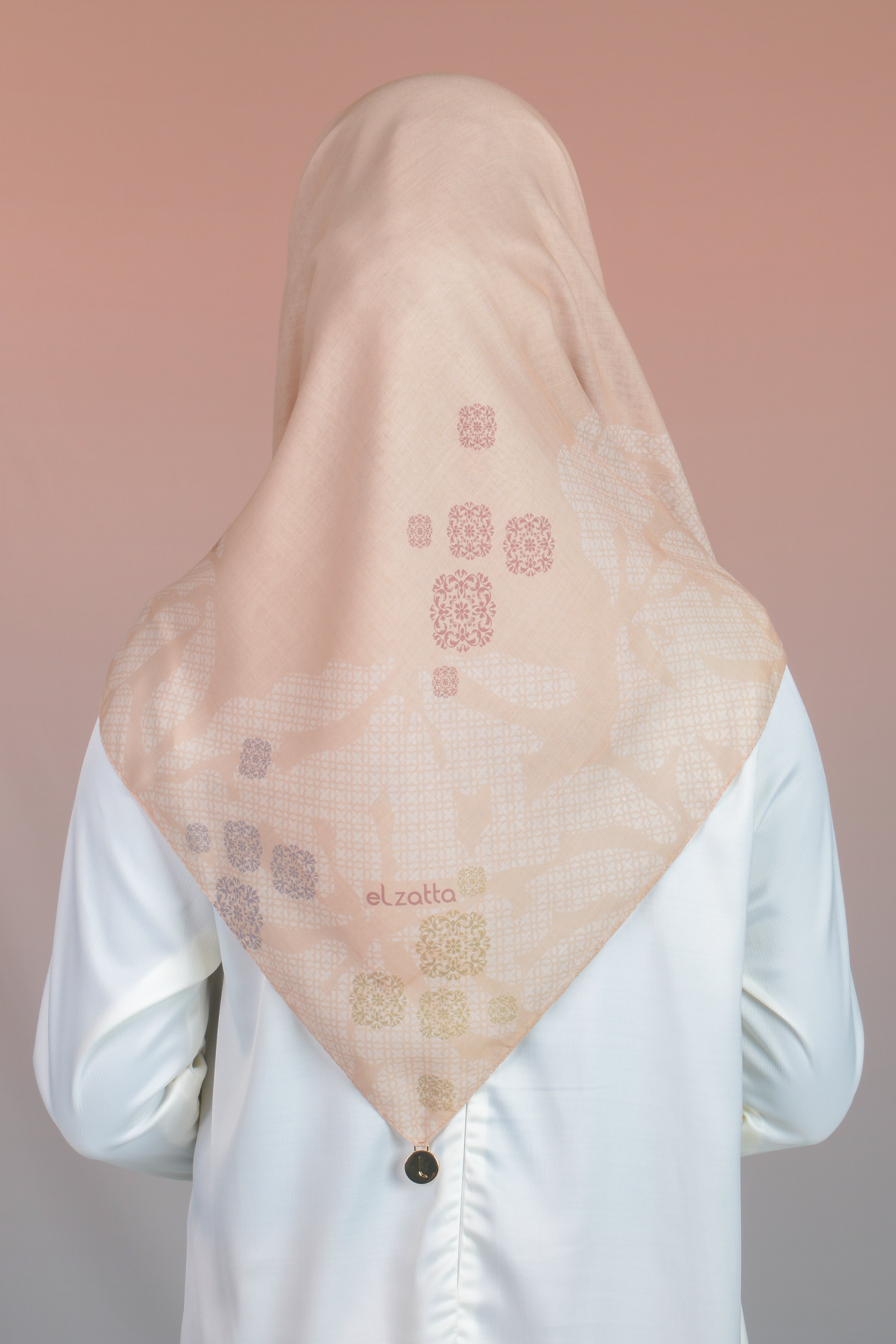 KAILA EMBOSSED GEO