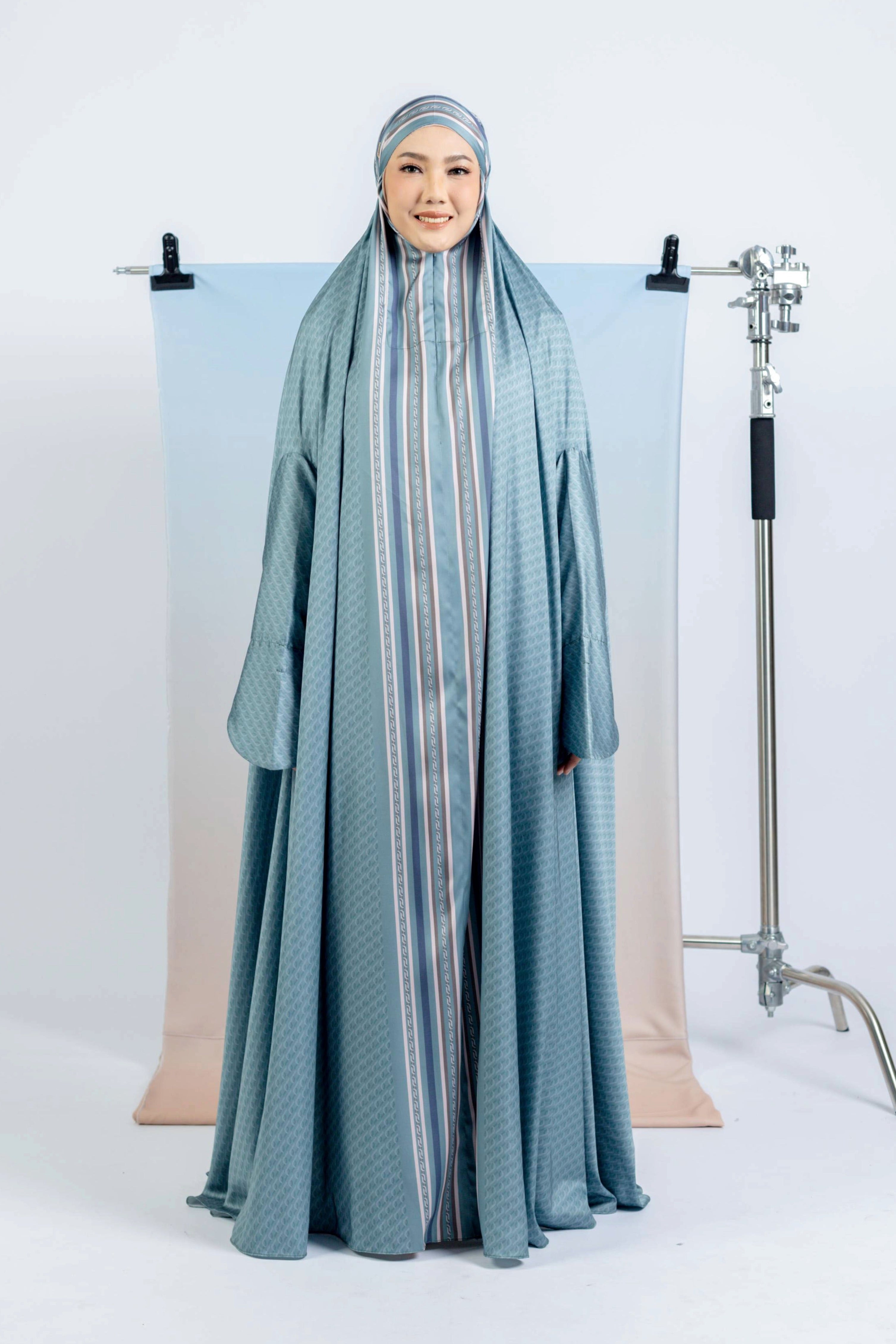 Elzatta MUKENA ABAYA MONOGRAM M Biru