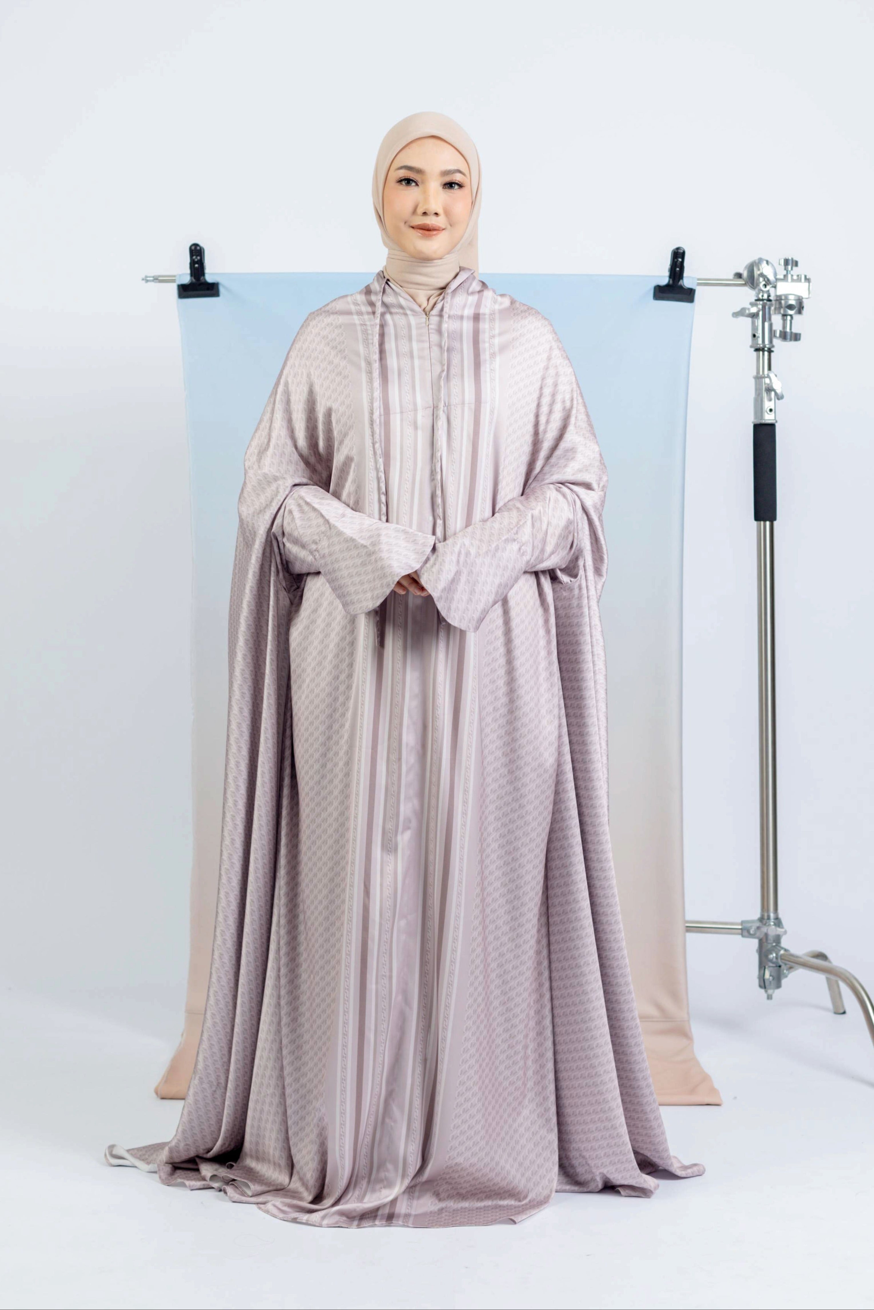 Elzatta MUKENA ABAYA MONOGRAM M Nude