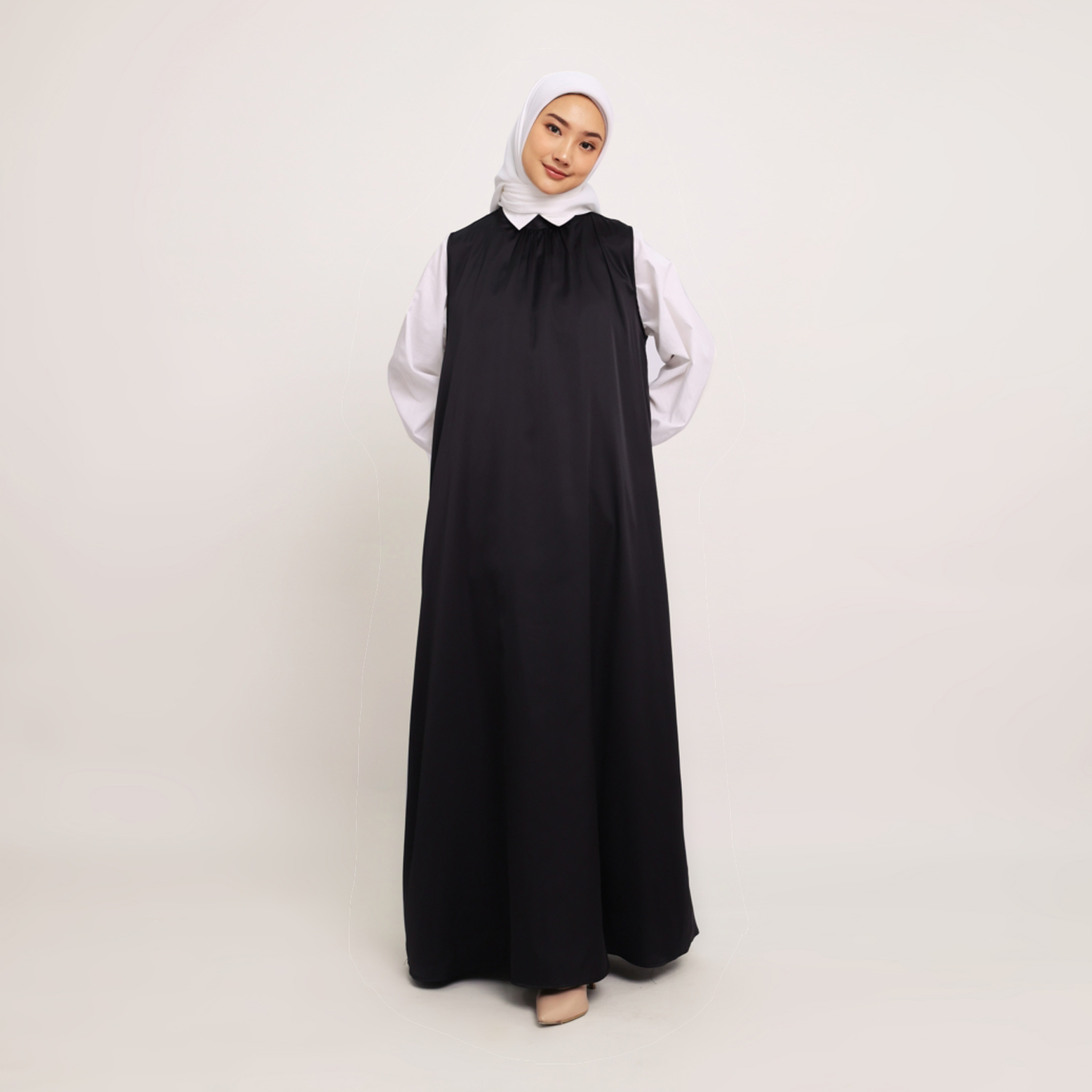 Elzatta Inner Gamis Sleeveless Silk - Hitam