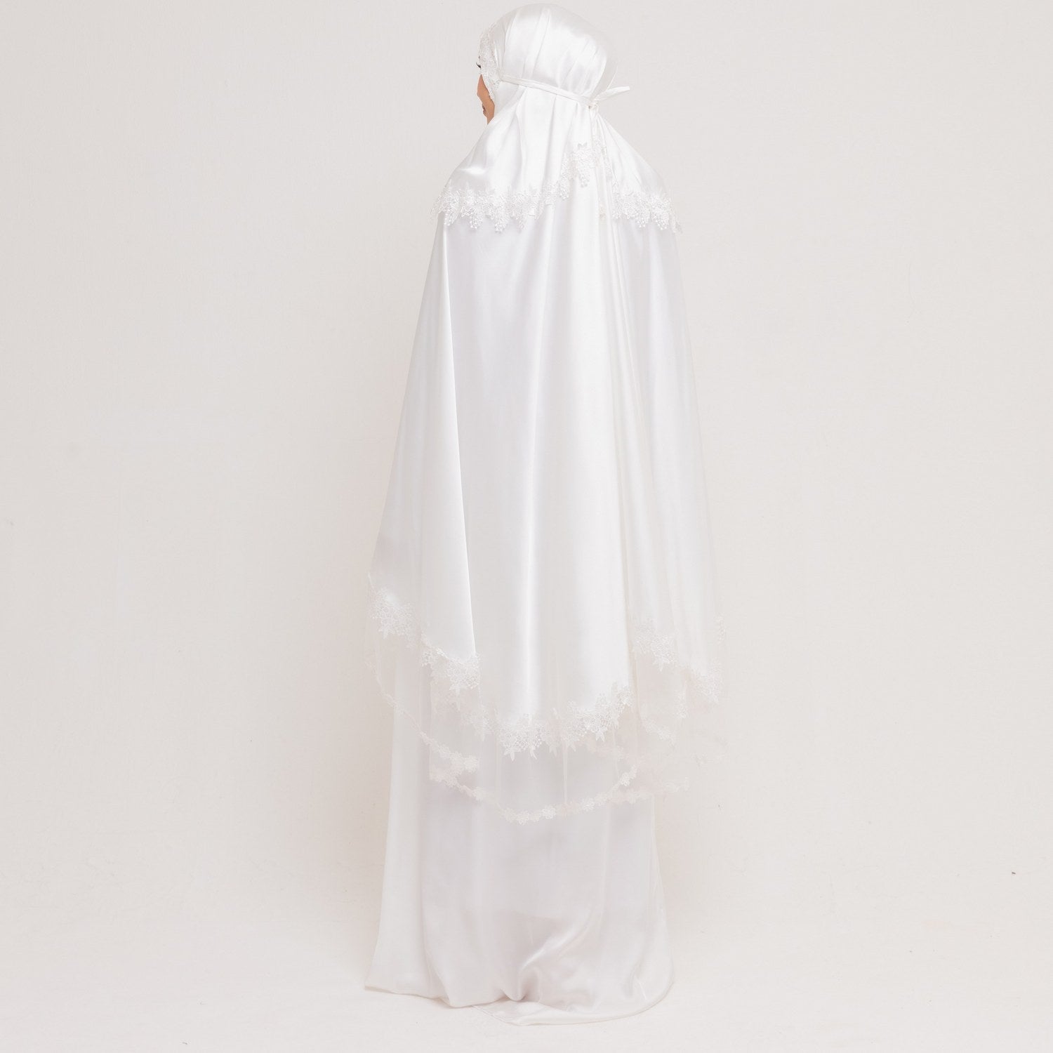 Elzatta Mukena Silk Renda